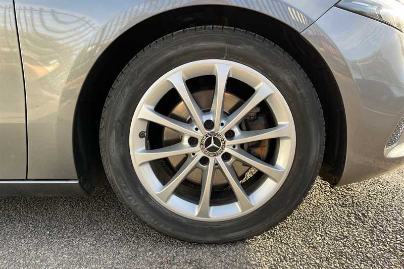 Used Mercedes-Benz A-Class 2019 for sale - 76516373: Photo 11