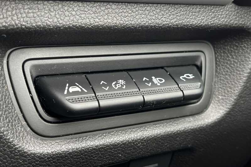 Used Renault Zoe 2020 for sale - 77914522: Photo 44