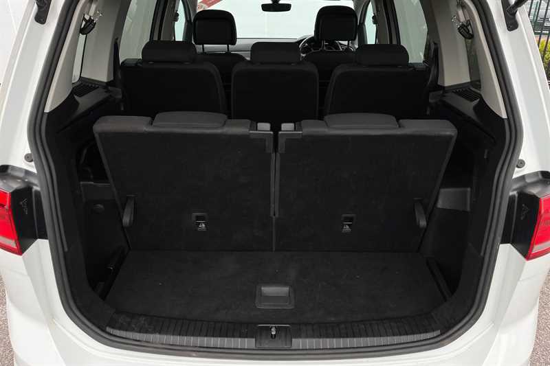 Used Volkswagen Touran 2020 for sale - 77800369: Photo 37