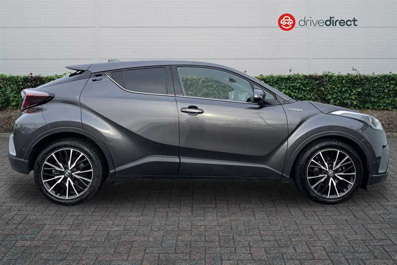 Used Toyota C-HR 2018 for sale - 76956609: Photo 2