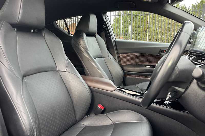 Used Toyota C-HR 2018 for sale - 76956609: Photo 23