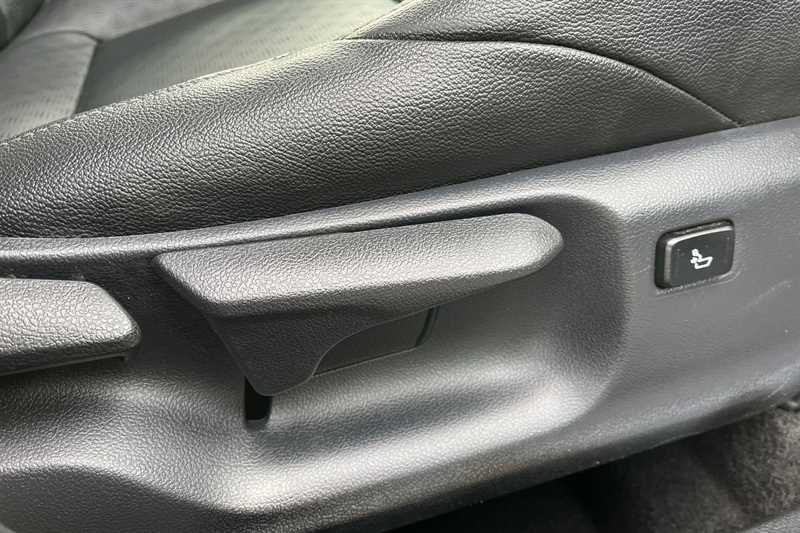 Used Toyota C-HR 2018 for sale - 76956609: Photo 26