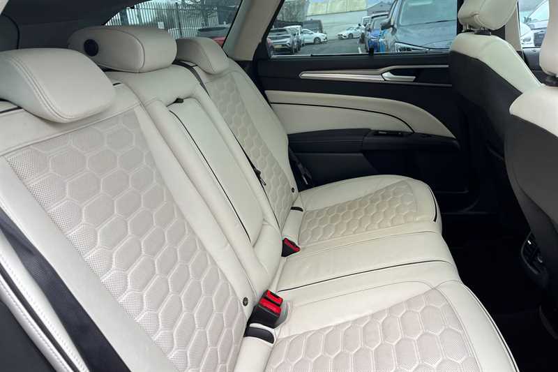 Used Ford Mondeo 2016 for sale - 77051056: Photo 24