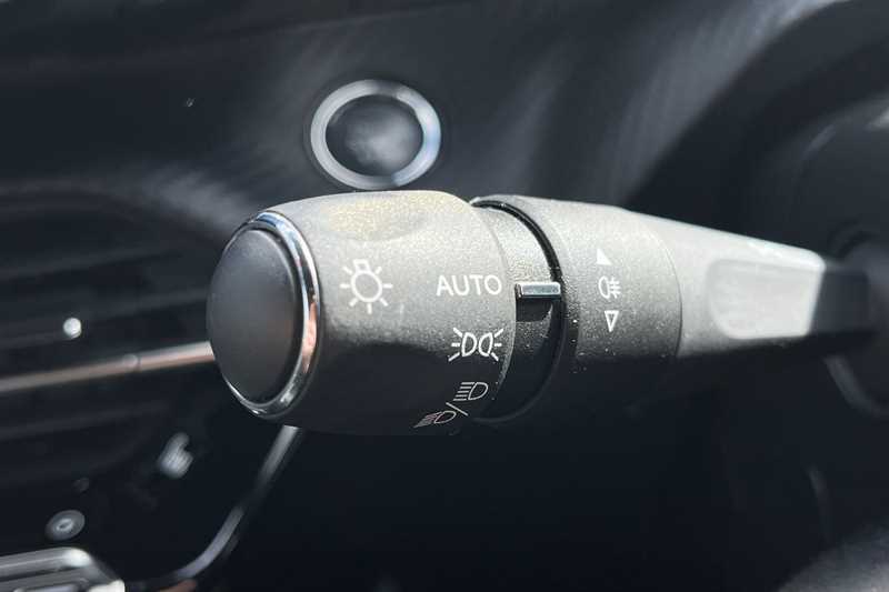 Used Peugeot 2008 2022 for sale - 78076279: Photo 44