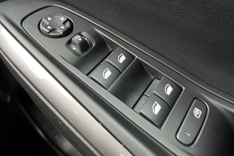 Used Vauxhall Grandland 2022 for sale - 77773063: Photo 16