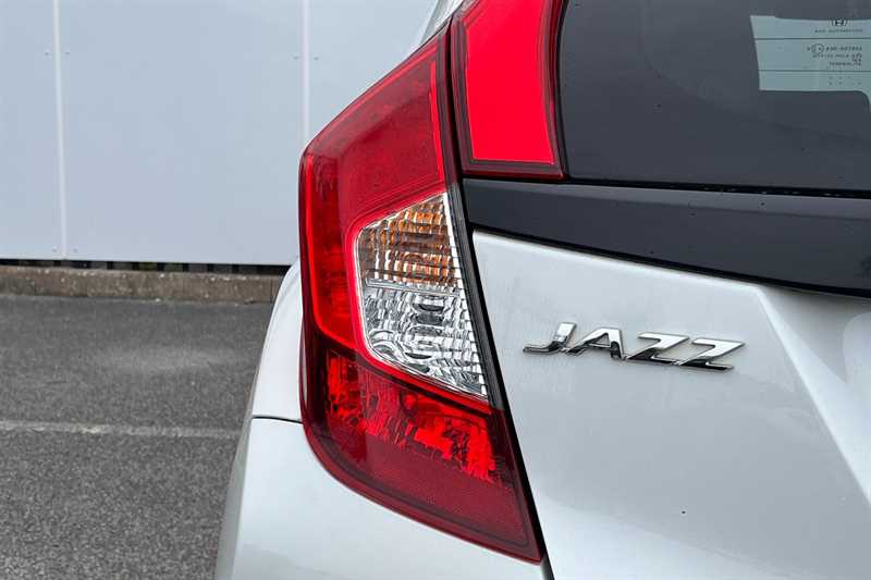 Used Honda Jazz 2018 for sale - 78208362: Photo 31