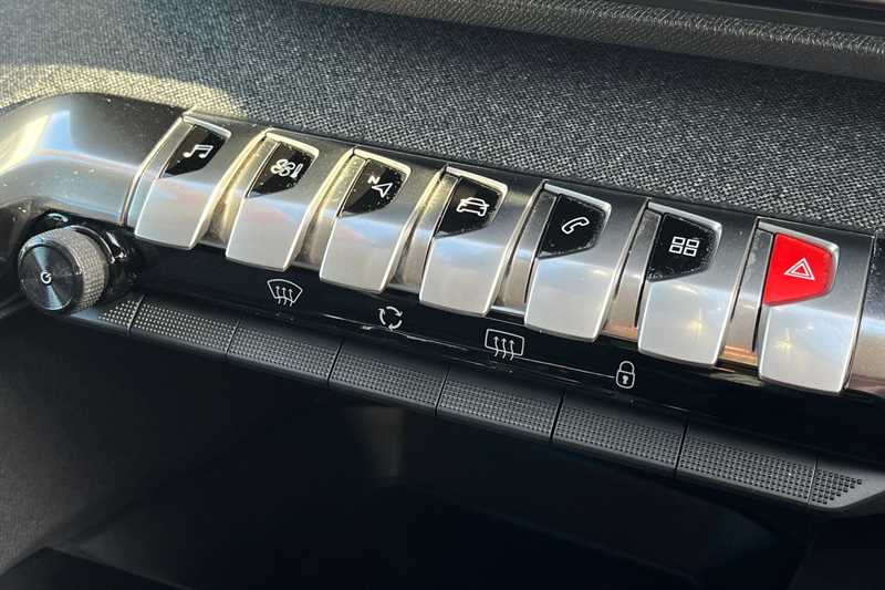 Used Peugeot 3008 2019 for sale - 77474200: Photo 39