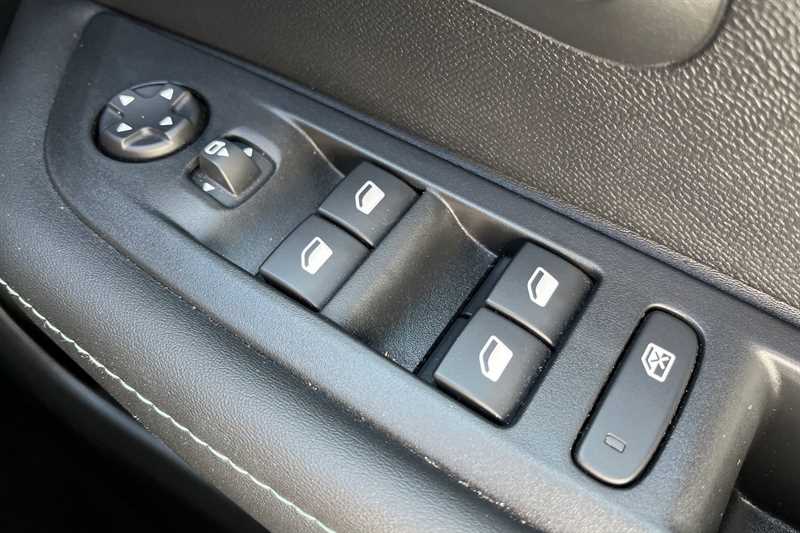 Used Peugeot 208 2023 for sale - 78208350: Photo 16