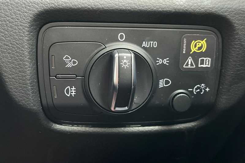 Used Audi A3 2018 for sale - 77322185: Photo 42