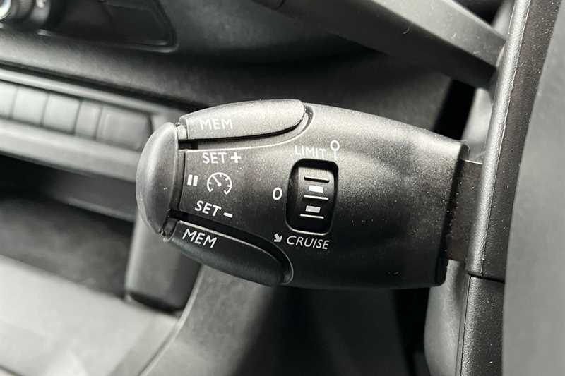 Used Vauxhall Vivaro 2023 for sale - 77914702: Photo 21