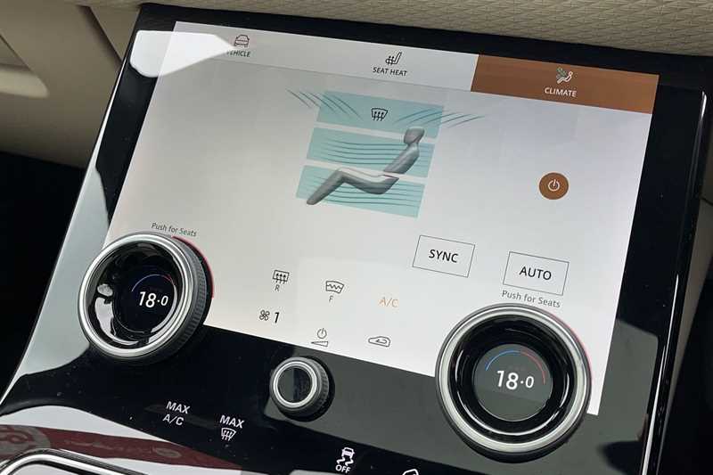 Used Land Rover Range Rover Velar 2022 for sale - 76529399: Photo 15