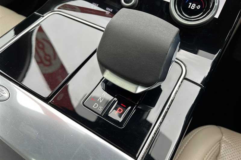 Used Land Rover Range Rover Velar 2022 for sale - 76529399: Photo 42