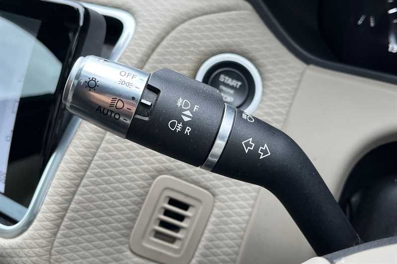 Used Land Rover Range Rover Velar 2022 for sale - 76529399: Photo 44