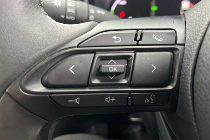 Used Toyota Yaris Cross 2023 for sale - 77375632: Photo 21