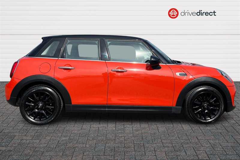 Used MINI Hatch 2019 for sale - 78131032: Photo 2