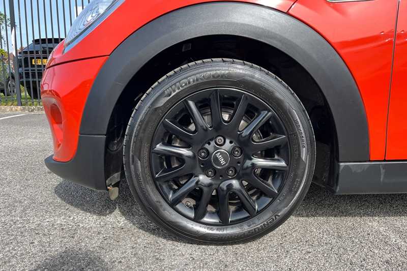 Used MINI Hatch 2019 for sale - 78131032: Photo 9