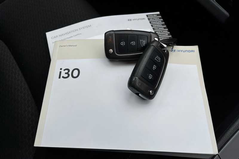 Used Hyundai i30 2017 for sale - 77929656: Photo 36