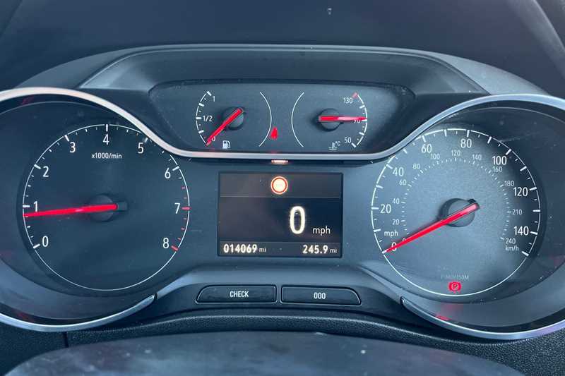 Used Vauxhall Crossland X 2018 for sale - 78142905: Photo 20