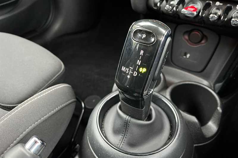 Used MINI Hatch 2019 for sale - 76444150: Photo 41