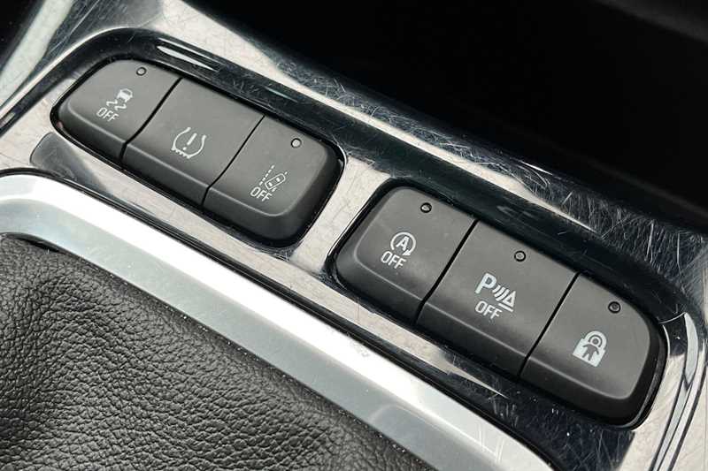 Used Vauxhall Crossland 2023 for sale - 77800568: Photo 41