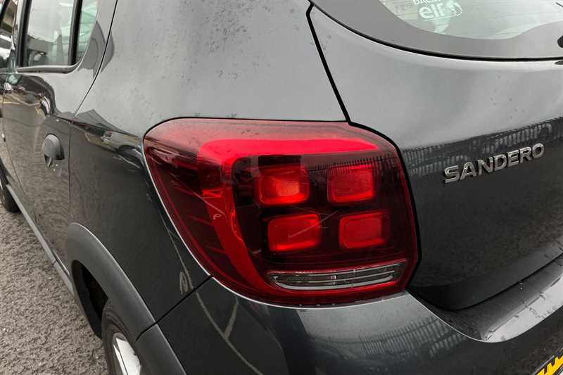 Used Dacia Sandero Stepway 2017 for sale - 76443387: Photo 31