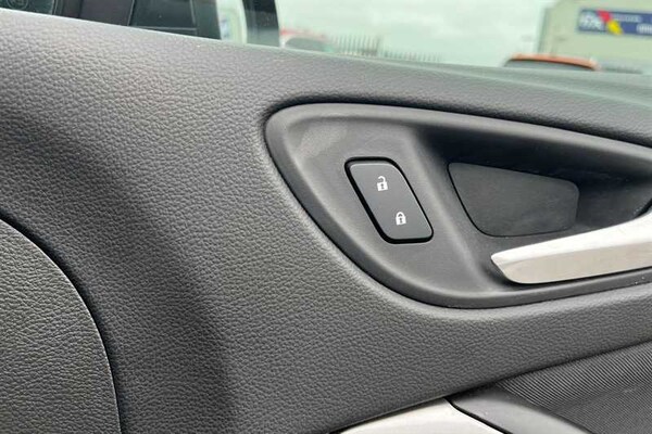 Used Vauxhall Astra 2020 for sale - 76242688: Photo 43
