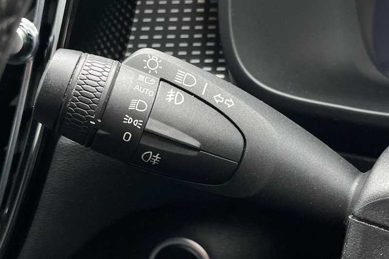 Used Volvo XC40 for sale - 77712676: Photo 45