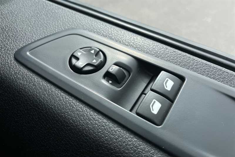 Used Vauxhall Vivaro 2023 for sale - 78217210: Photo 16