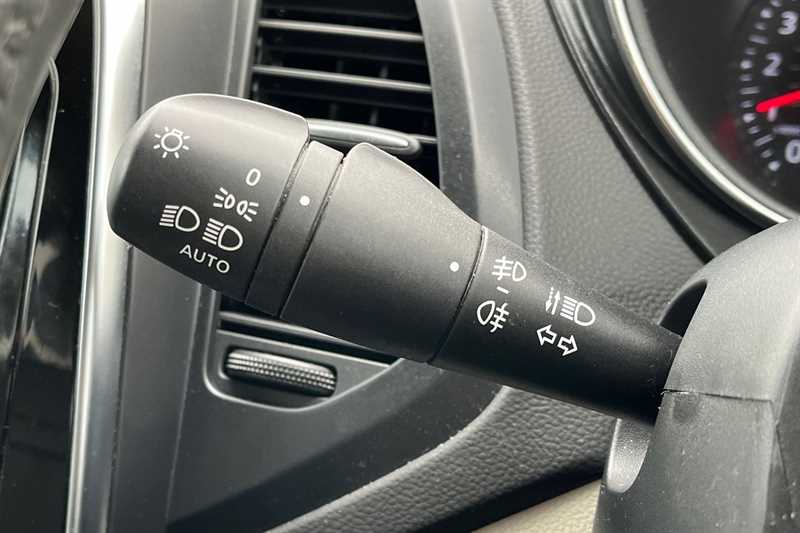 Used Renault Captur 2019 for sale - 76525130: Photo 42