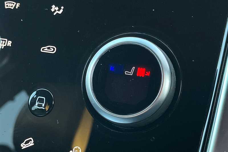 Used Land Rover Discovery Sport 2020 for sale - 76930792: Photo 40