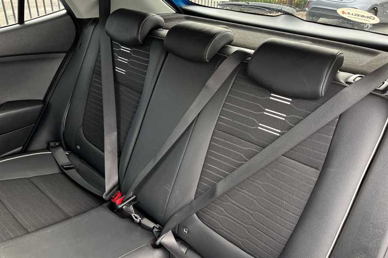 Used Kia Stonic 2021 for sale - 76442867: Photo 24