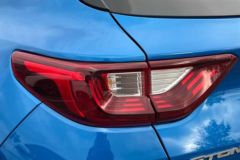 Used Kia Stonic 2021 for sale - 76442867: Photo 31