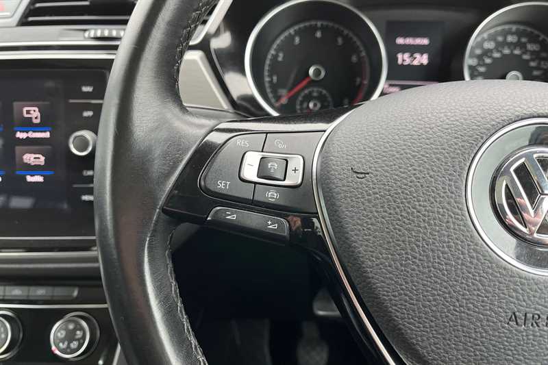 Used Volkswagen Touran 2020 for sale - 78050201: Photo 21