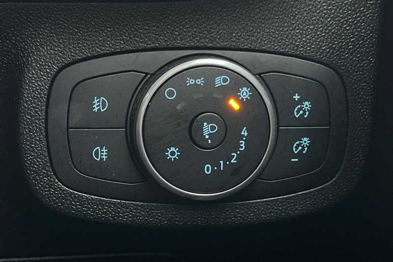 Used Ford Fiesta 2017 for sale - 76956473: Photo 42