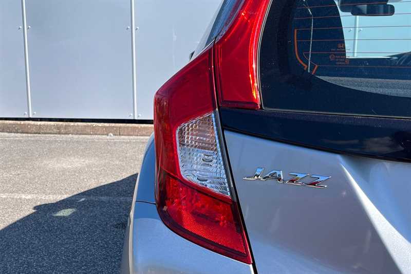 Used Honda Jazz 2017 for sale - 78160444: Photo 31