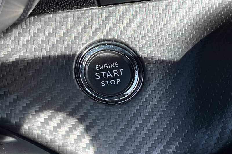 Used Peugeot 2008 2023 for sale - 77323070: Photo 44