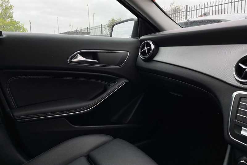 Used Mercedes-Benz GLA 2017 for sale - 76448054: Photo 48