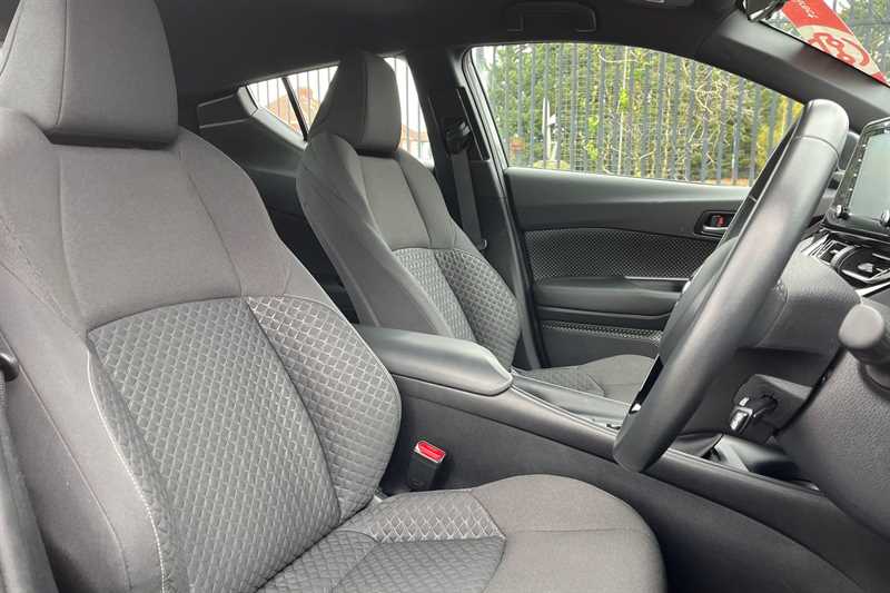 Used Toyota C-HR 2021 for sale - 78208105: Photo 23