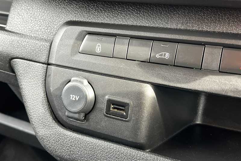 Used Vauxhall Vivaro 2023 for sale - 77827853: Photo 41