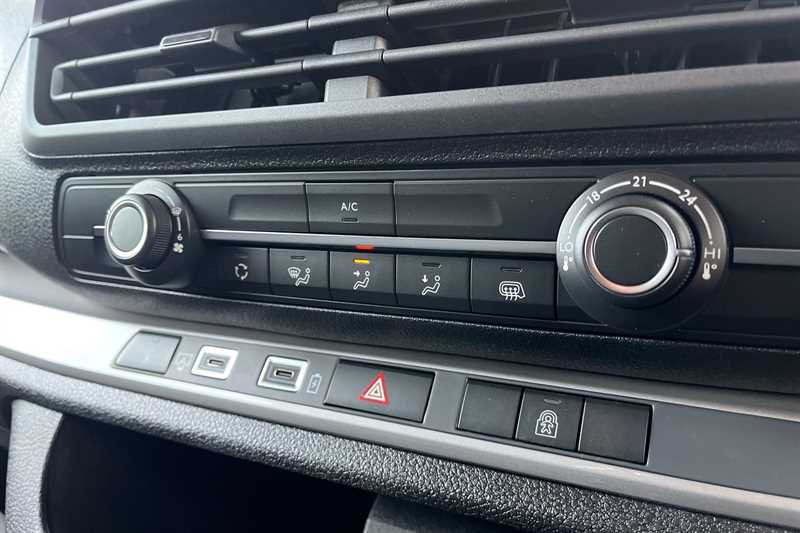 Used Vauxhall Vivaro 2026 for sale - 78120279: Photo 15