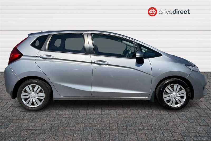 Used Honda Jazz 2017 for sale - 78120554: Photo 2