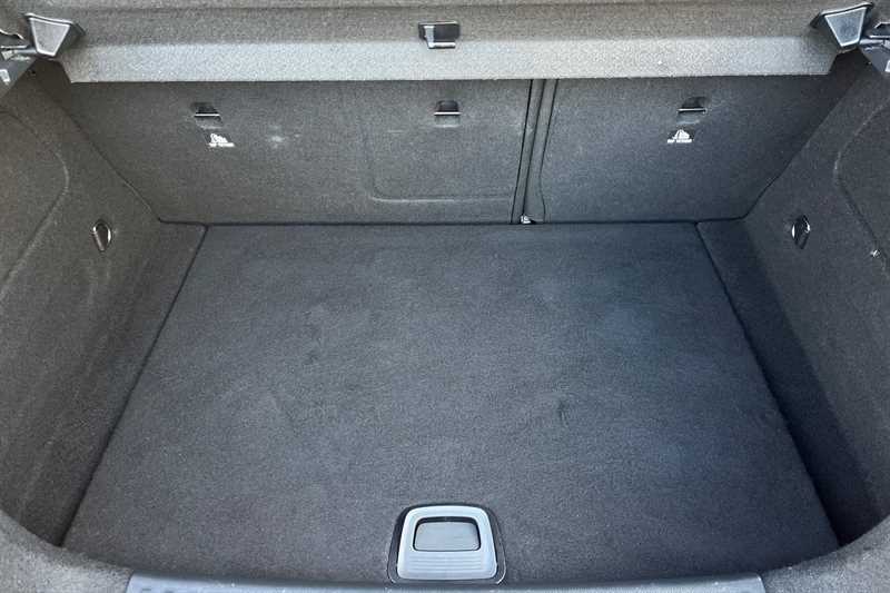 Used Mercedes-Benz A-Class 2018 for sale - 76463631: Photo 25