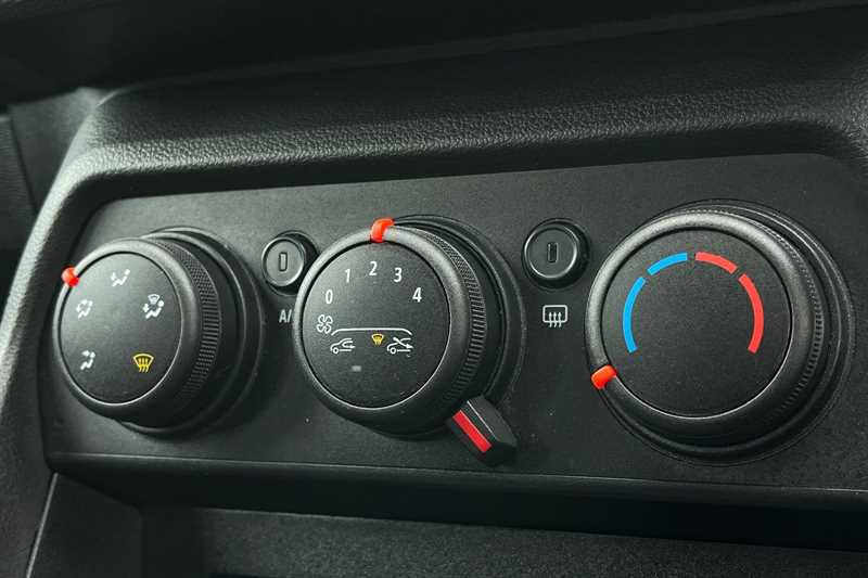 Used Dacia Sandero Stepway 2022 for sale - 77321976: Photo 15