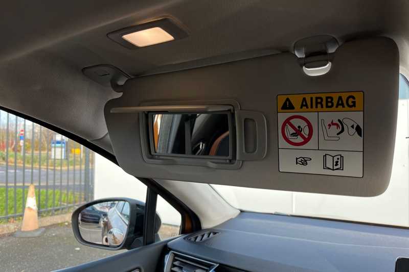 Used Renault Captur 2020 for sale - 77402255: Photo 44