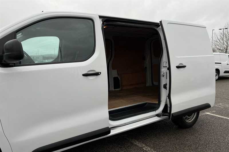 Used Vauxhall Vivaro 2023 for sale - 77317299: Photo 24