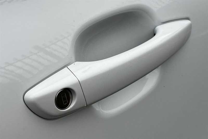 Used Vauxhall Crossland 2023 for sale - 77914510: Photo 33