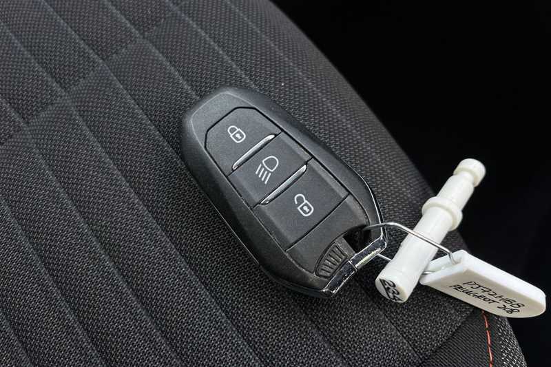 Used Peugeot 208 2022 for sale - 77712059: Photo 36