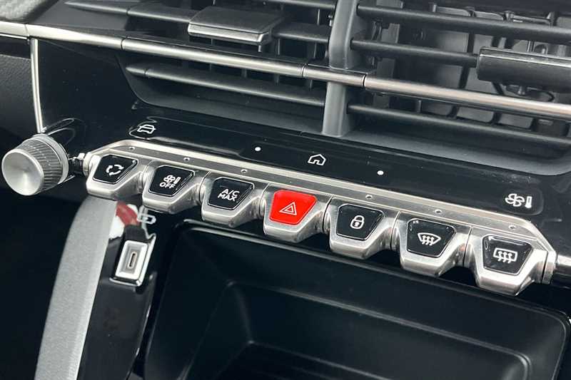 Used Peugeot 208 2025 for sale - 76945014: Photo 39