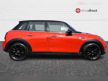 Used MINI Hatch 2019 for sale - 77960231: Photo