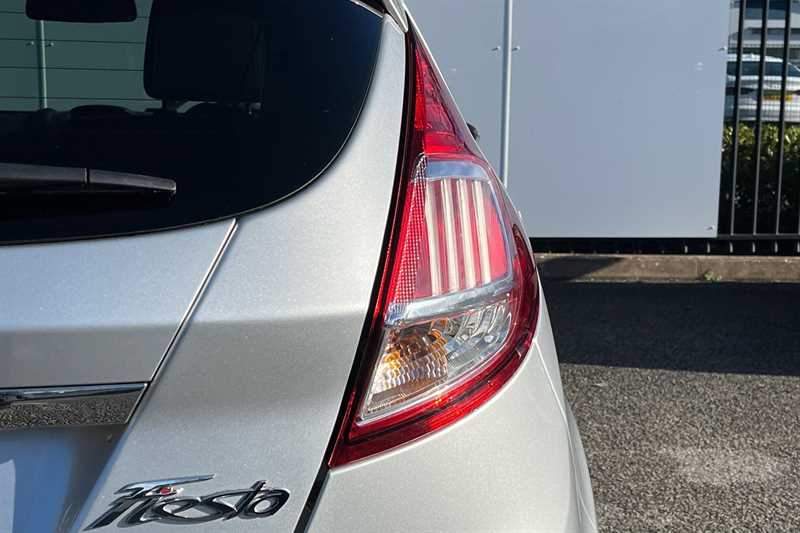 Used Ford Fiesta 2016 for sale - 77459174: Photo 32